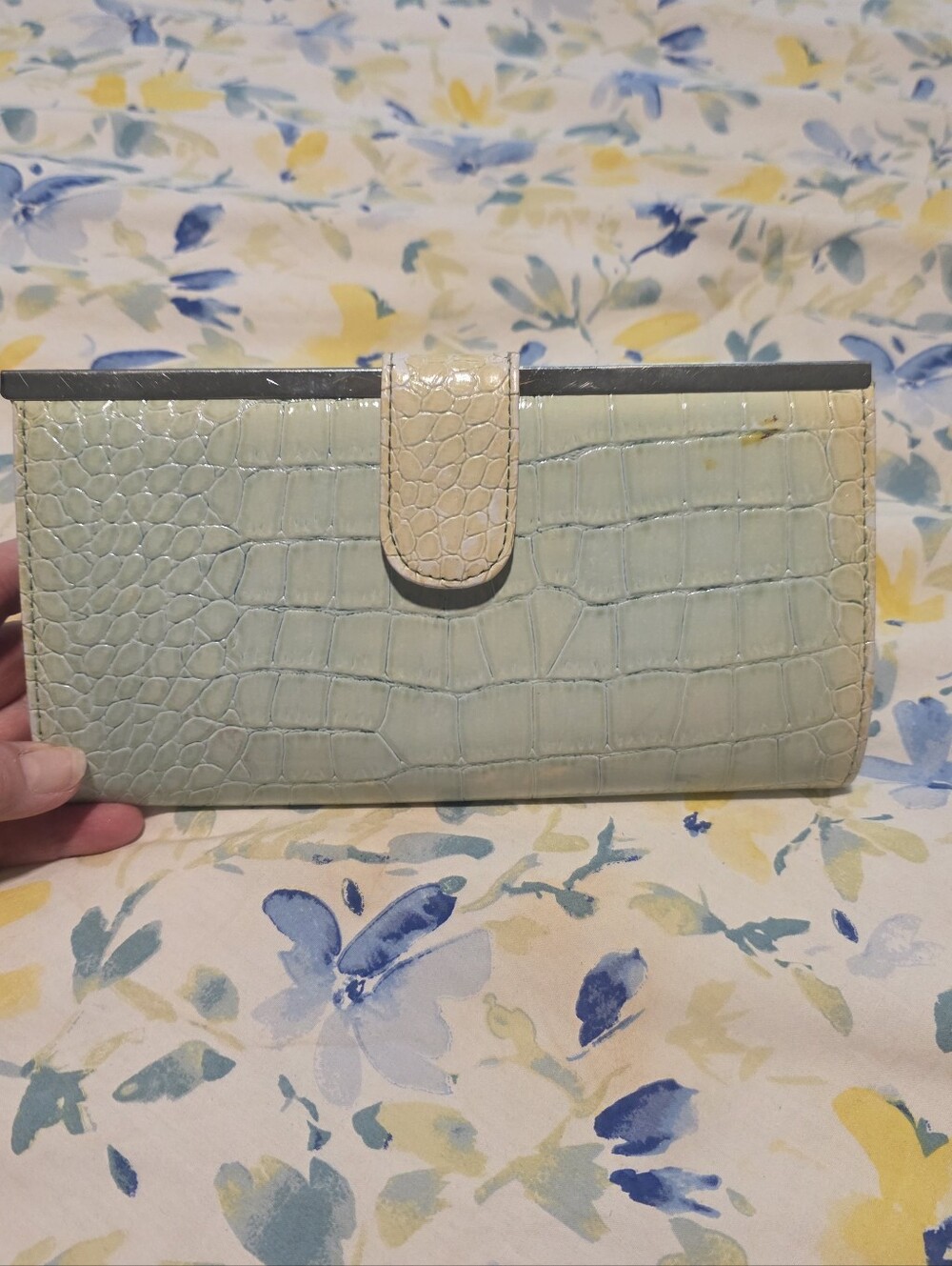 Women's Croc-Embossed Pastel Green Wallet Or Clutch W/ Snap Closure & Zebra Insi